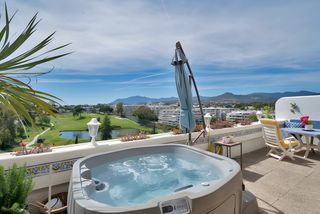 Apartament a San Pedro de Alcántara Pueblo