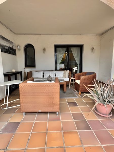Foto 15307d88-f7f1-4a89-8370-64d34be9796a. Àtic amb aparcament piscina a Río Real Marbella