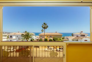 Apartament a La Cala Mijas. Apartamento en planta media en la cala de mijas