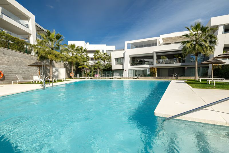 Foto 267bbe76-59c6-4749-8ff3-709d27335929. Apartament amb aparcament piscina a Villacana - Costalita - Saladillo Estepona