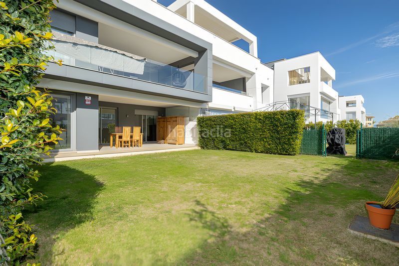 Foto 803ac5b3-0583-4acc-8686-815b90e8819e. Apartament amb aparcament piscina a Villacana - Costalita - Saladillo Estepona