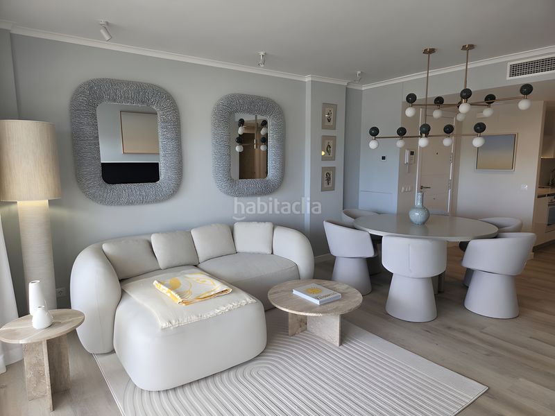 Foto 676f98bf-9100-4b18-ac4e-c0d9225b19d1. Piccolo appartamento con parcheggio piscina in Nueva Andalucía centro Marbella