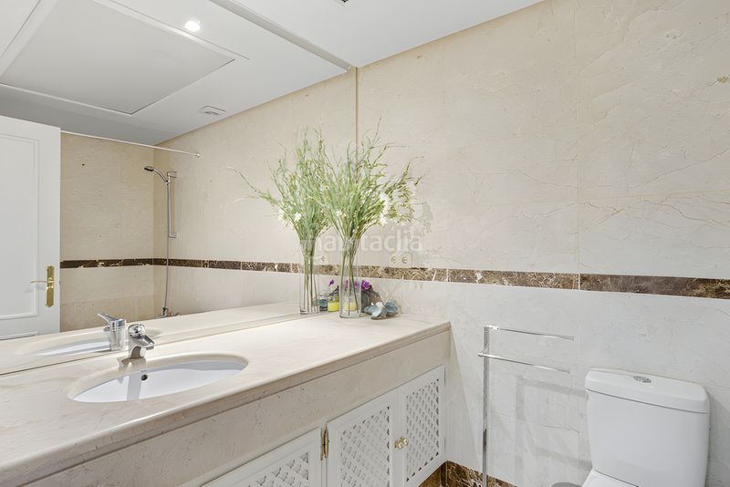 Foto dddf5e74-dc27-4b68-8557-d0d569866759. Planta baixa amb aparcament piscina a Nueva Andalucía centro Marbella
