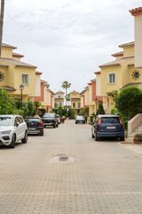 Reihenhaus in Kempinski. Casa adosada en estepona