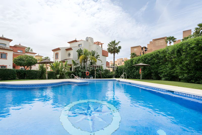 Foto e96c4c22-998d-4cf3-8104-2a91fc3c176e. Casa adossada amb piscina a Kempinski Estepona