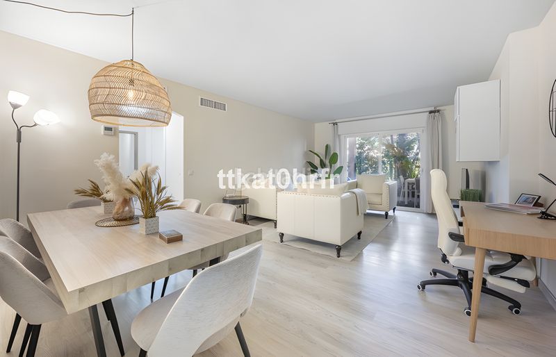 Foto 043fd01e-3b20-4bed-a53b-b7ba5a53fa2e. Planta baixa amb aparcament piscina a Puente Romano Marbella