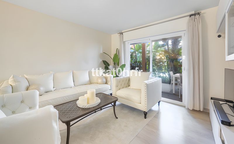 Foto 886f6b36-5c56-45c5-a034-9f7a194b1a47. Planta baixa amb aparcament piscina a Puente Romano Marbella