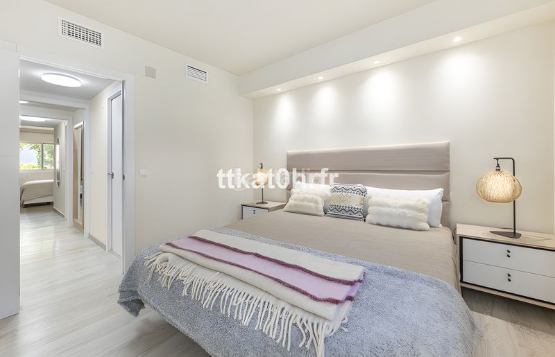 Foto d3d18624-36a1-4659-83be-18cb7b946b46. Planta baixa amb aparcament piscina a Puente Romano Marbella