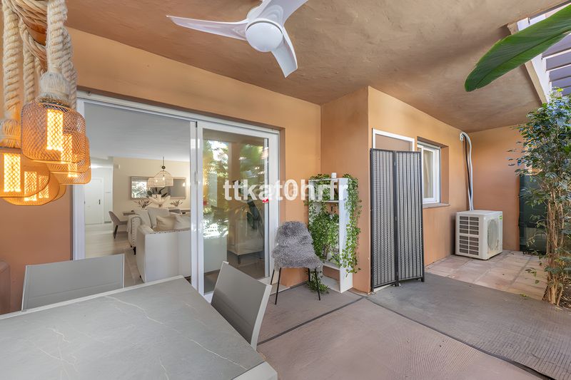 Foto e866c909-9582-4e81-b1e8-fe9d05324c7b. Planta baixa amb aparcament piscina a Puente Romano Marbella