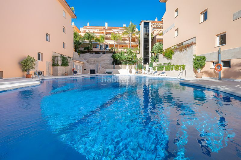 Foto 4a3e4732-aefe-4f1c-9a0d-d5cde77e4021. Dúplex amb aparcament piscina a Nueva Andalucía centro Marbella
