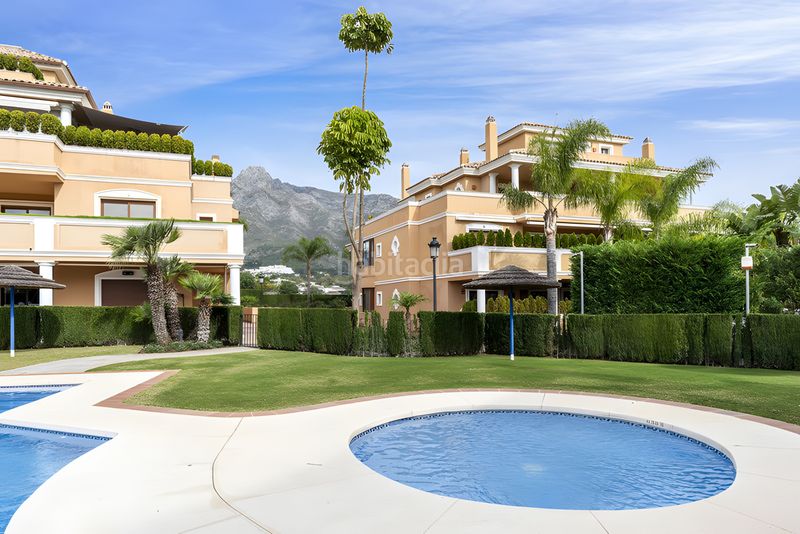 Foto 33054c67-08e1-44eb-93df-523659a5552c. Planta baixa amb aparcament piscina a Puente Romano Marbella