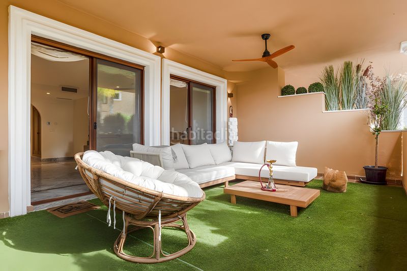 Foto 4e8163bf-02d9-49be-8ce5-d5eec0e090a0. Planta baixa amb aparcament piscina a Puente Romano Marbella