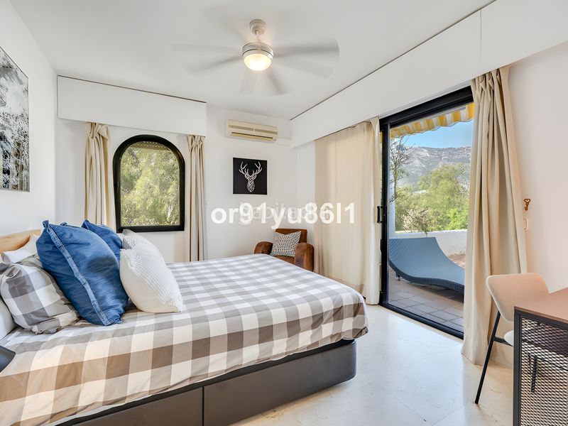 Foto 5c33e1eb-6e97-4c69-9383-ef4ff20ea855. Apartament amb calefacció aparcament piscina a Puente Romano Marbella