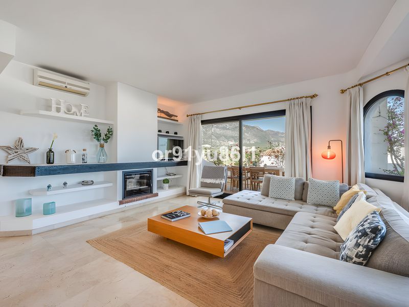 Foto b31cdac8-87f2-4c18-8e3e-9ca24aab1be9. Apartament amb calefacció aparcament piscina a Puente Romano Marbella