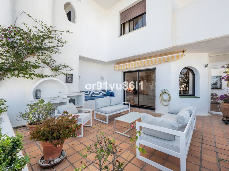 Foto c8239836-1d90-4cd0-a1c5-b6cc838a8405. Apartament amb calefacció aparcament piscina a Puente Romano Marbella