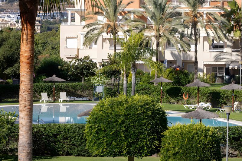 Foto 4ee80323-9014-4c4d-99f6-85e39af584a3. Àtic amb aparcament piscina a Centro Estepona