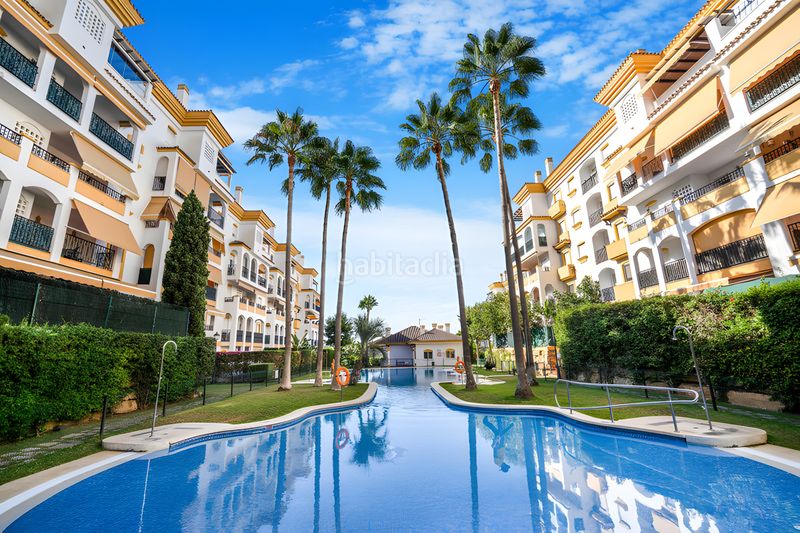 Foto 4b2960c1-0833-4b8c-8a97-98357baf5009. Àtic amb aparcament piscina a La Carolina - Guadalpín Marbella