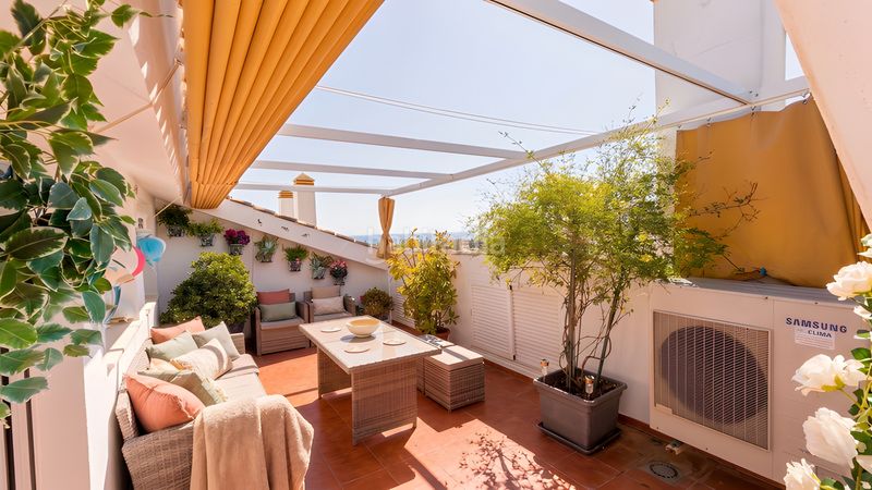 Foto fd27d133-b843-4c65-8588-a98c8bd94211. Àtic amb aparcament piscina a La Carolina - Guadalpín Marbella