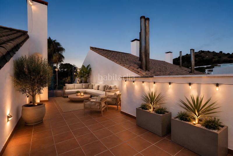 Foto 181db879-f863-4281-9ab7-c4d5ab1f6b58. Casa adossada amb calefacció aparcament piscina a Marbella