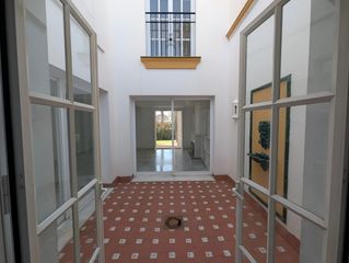 Casa adosada en Cancelada. Adosada en venta en  estepona