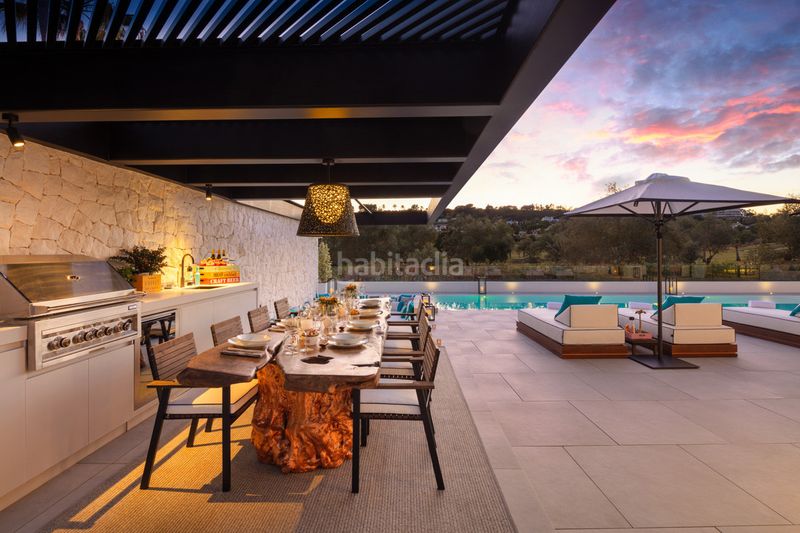 Foto fdeb7ac3-d83a-42fd-b79c-30a0aed5fd86. Casa amb aparcament piscina a Nueva Andalucía centro Marbella