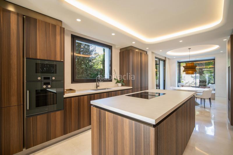 Foto 786e5d35-8dda-4a86-b777-6d5565a1afb1. Casa en Puente Romano Marbella