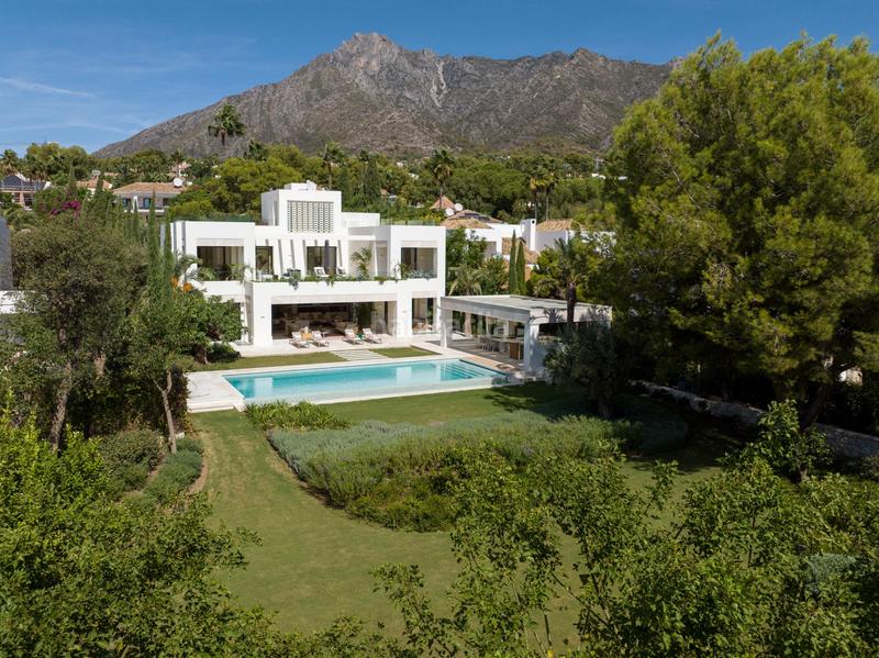 Foto 85bb508d-c4d7-4260-9ad2-2da983524310. Casa en Puente Romano Marbella