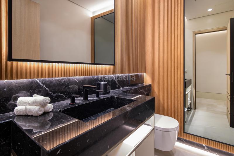 Foto c4c99100-88b8-49c9-b5a5-a3ec59ed7904. House with parking pool in Puente Romano Marbella