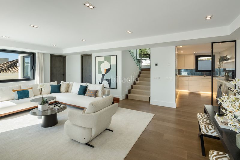 Foto bc1b1a2d-42da-4bf8-80e8-3d360a68fd81. Casa a Nueva Andalucía centro Marbella