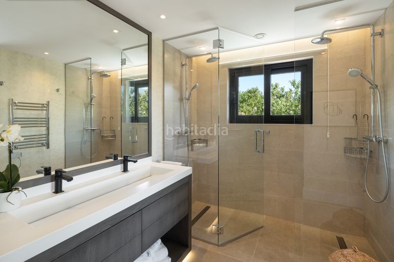 Foto d56d6a49-a472-4753-94f4-11fc745f4ece. Casa a Nueva Andalucía centro Marbella