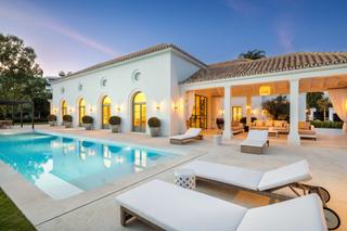 Casa a Nueva Andalucía centro