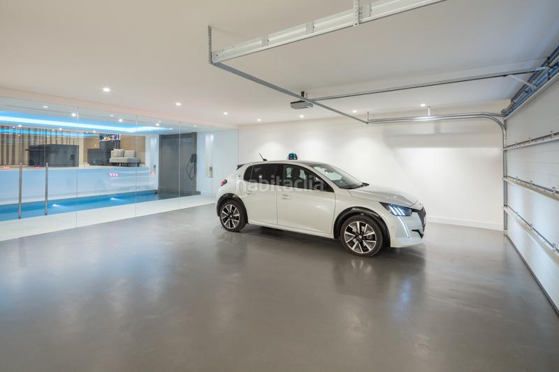 Foto 3f774dd7-afe1-401d-8fa7-ae107455433d. Maison avec parking piscine dans Nueva Andalucía centro Marbella