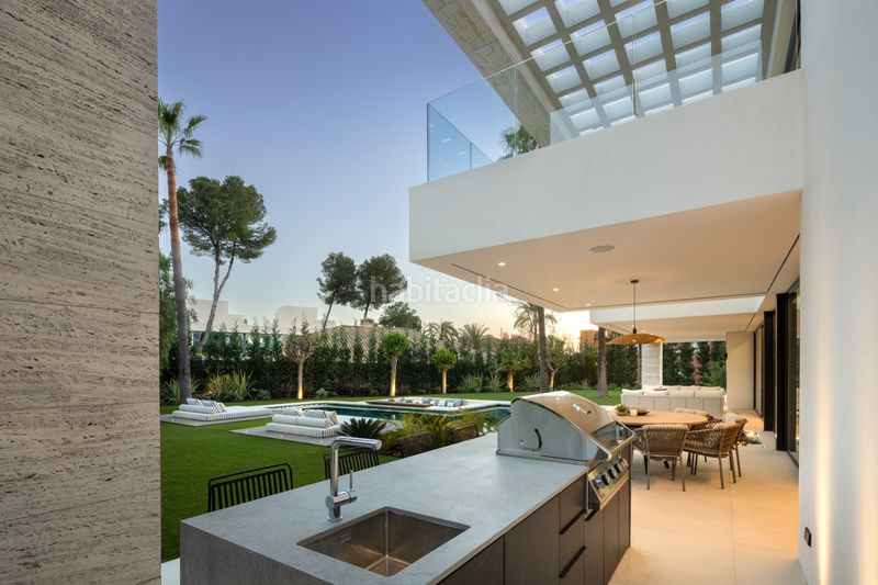 Foto eee1c4a8-e16f-46d3-80e0-4a775c700e1d. Casa amb aparcament piscina a Nueva Andalucía centro Marbella