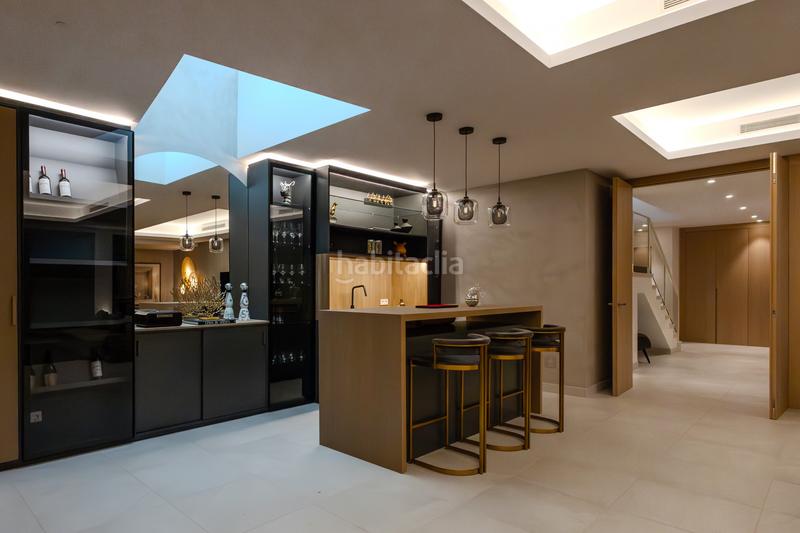 Foto d502b32e-3d29-482e-b26a-79eb445431df. Casa bifamiliare con parcheggio piscina in Nueva Andalucía centro Marbella