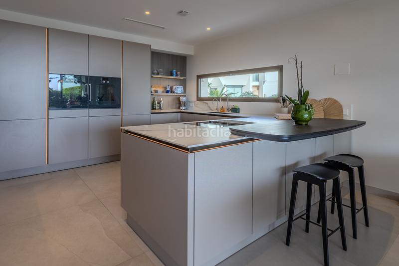 Foto bcf0226f-cdca-4563-895c-72084429f45b. Doppelhaus mit parking pool in Nueva Andalucía centro Marbella