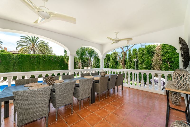 Foto 49d0acaa-5ec6-4996-87b3-8748e1885e73. Casa amb piscina a Nueva Andalucía centro Marbella