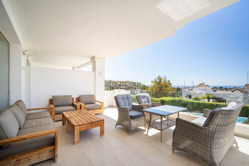 Foto 17725bbf-0cba-45d0-9dbe-252a11efd164. Piano terra in Nueva Andalucía centro Marbella