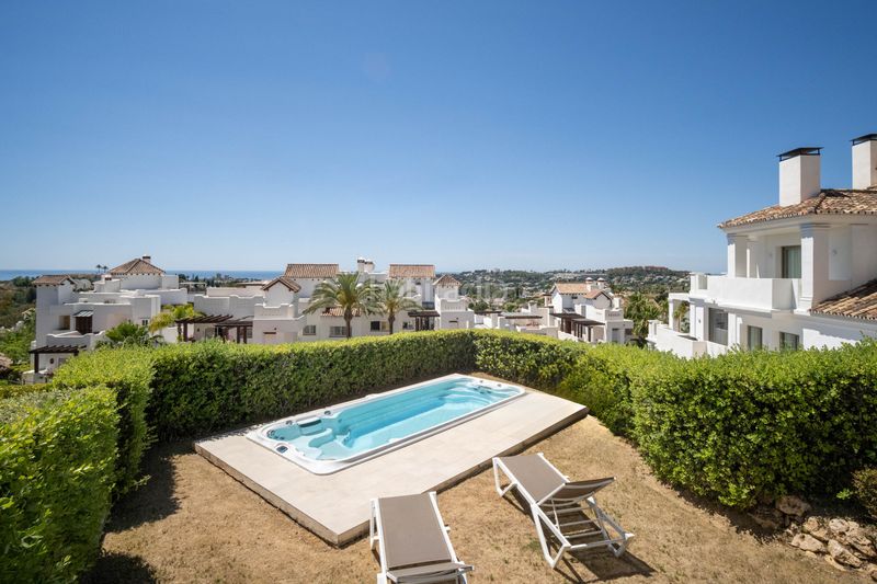 Foto e6b802e0-7ee6-4bfa-a758-8d13ff55e3cc. Piano terra in Nueva Andalucía centro Marbella