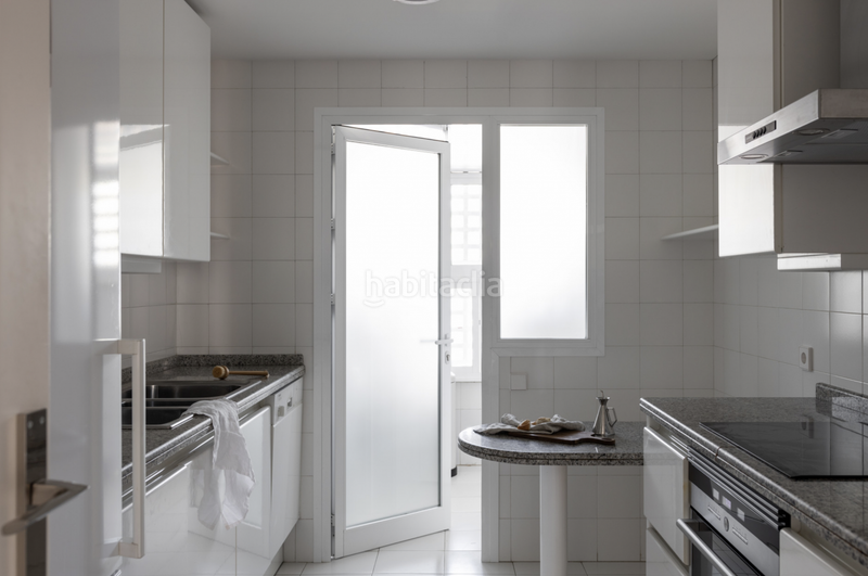 Foto df01ac8e-5c09-489d-8de5-e52d28c173f0. Zweistöckige wohnung in Puente Romano Marbella