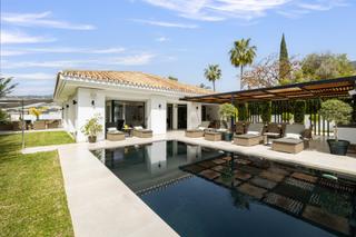 Maison à Nueva Andalucía centro