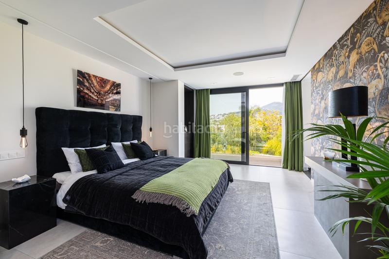 Foto 3b08cf9a-a4e9-4fd7-a4f0-043abf99fd48. Casa amb piscina a Nueva Andalucía centro Marbella