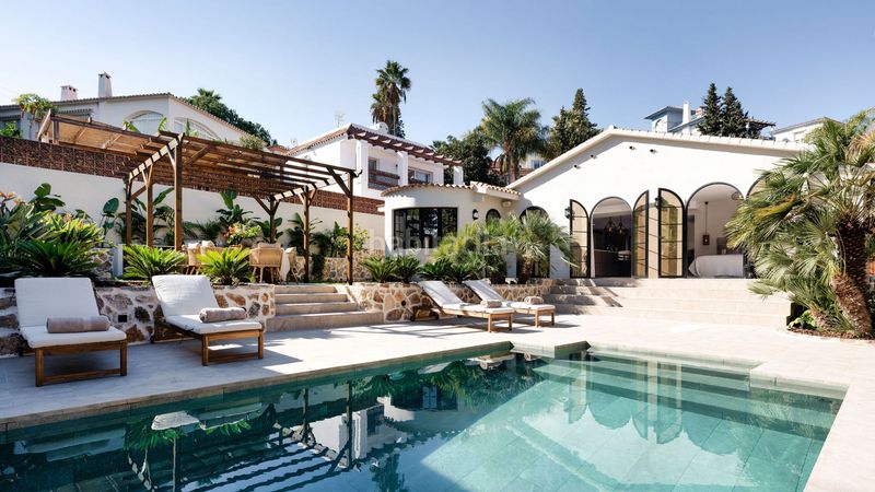 Foto bdcb5c30-af5e-430c-9a69-62c6cea6c2dd. Maison avec parking piscine dans Las Brisas Marbella
