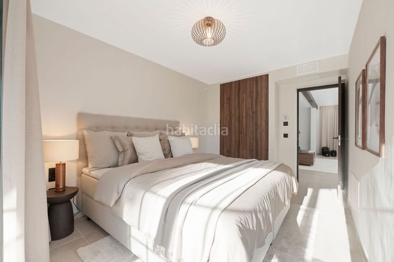 Foto c8f58f43-f144-43a3-bfd3-d14629525522. Maison avec parking piscine dans Las Brisas Marbella