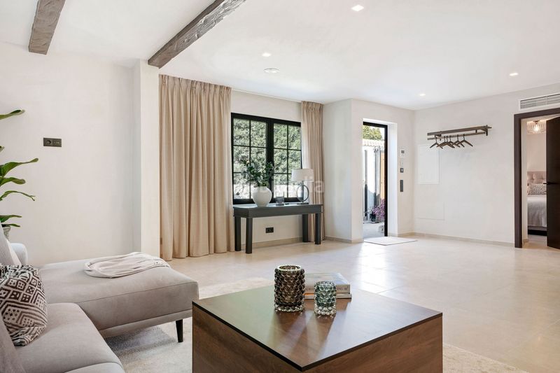 Foto e1f66fe2-0c3d-46aa-b584-e1947b2420a8. Maison avec parking piscine dans Las Brisas Marbella