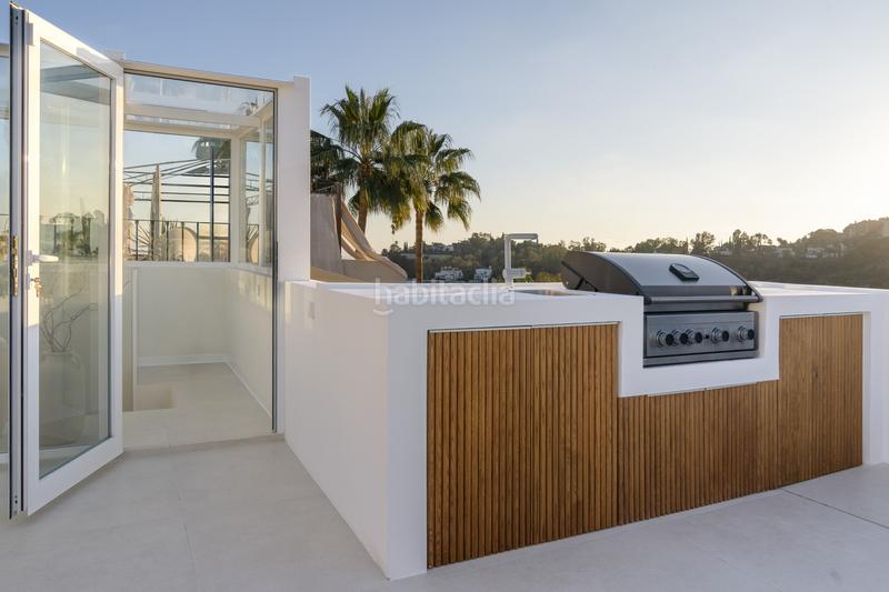 Foto cad69e40-8567-4878-83b4-61ab897fd58f. Attico con parcheggio piscina in La Quinta Benahavís