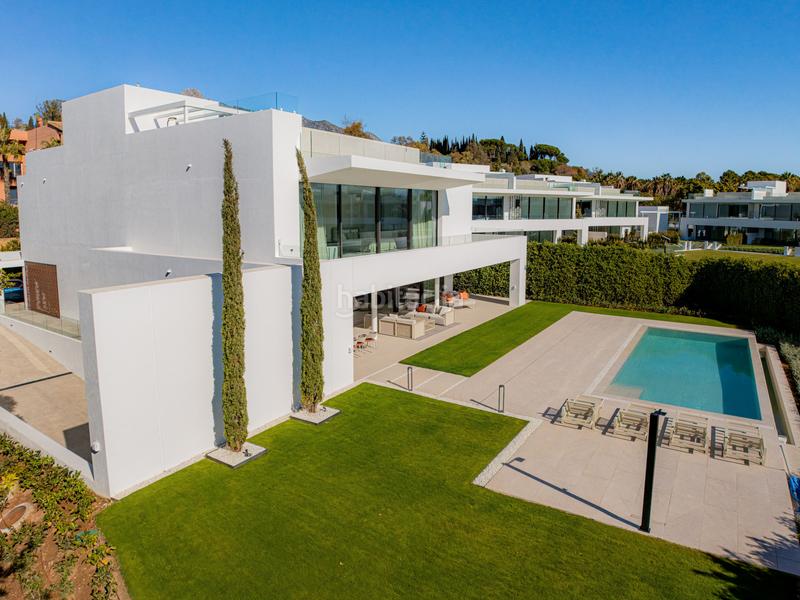 Foto 860c6a67-385c-449f-93ca-67b3765cb1ce. House with parking pool in Puente Romano Marbella