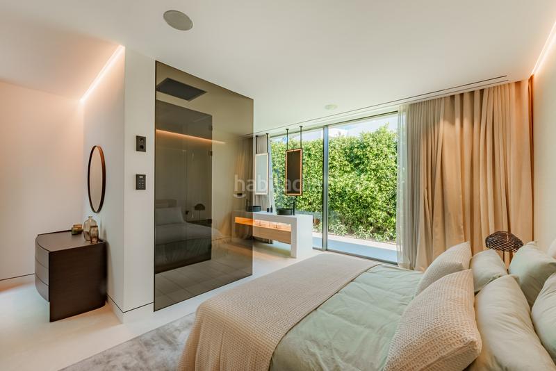 Foto d82aa651-ef0b-4cd1-8b30-3c02bd704331. House with parking pool in Puente Romano Marbella