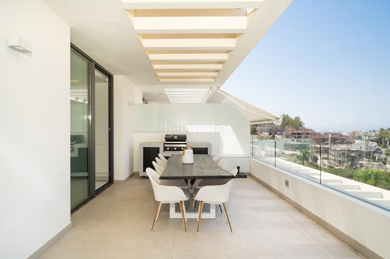 Foto 229b432f-421d-4f9d-aecb-3797ad54b4c8. Attico con parcheggio piscina in Sotoserena Estepona