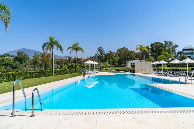 Foto e585501e-56cf-43e3-8536-8876bd10d0a0. Attico con parcheggio piscina in Sotoserena Estepona