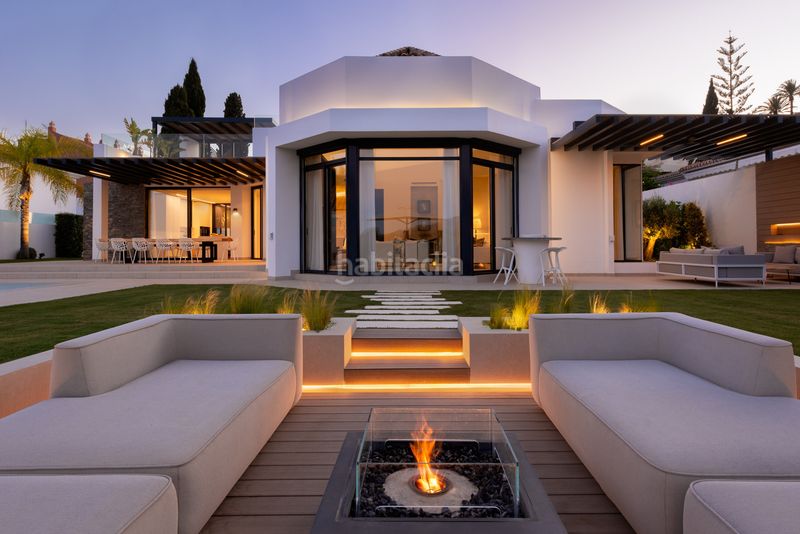 Foto fba5c705-c6e2-4cb1-a6f2-7a5423e2f086. Casa amb piscina a Nueva Andalucía centro Marbella